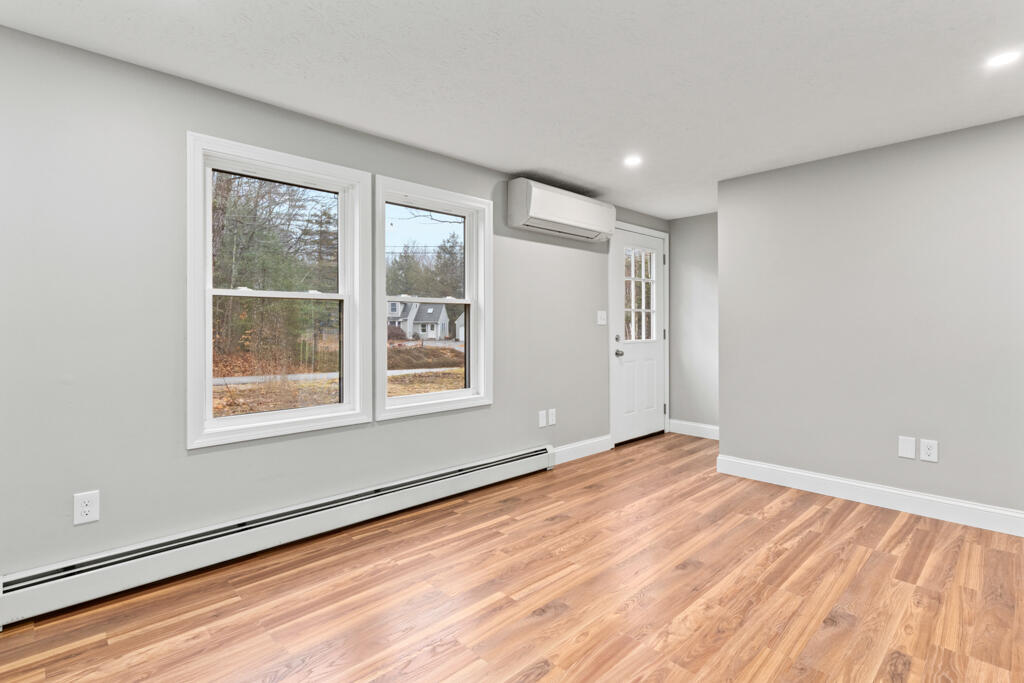 3 Ridge Drive Windham, ME 04062 - Photo 7 of 21 Livingroom