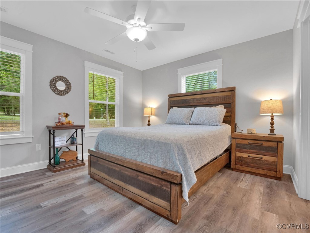 5440 New Line Road Gum Spring, VA 23065 - Photo 13 of 28 a bed room with a bed and a window