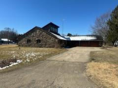 5820 South Skare Road Rochelle, IL 61068 - Photo 1 of 15 a view of a large yard with a large tree