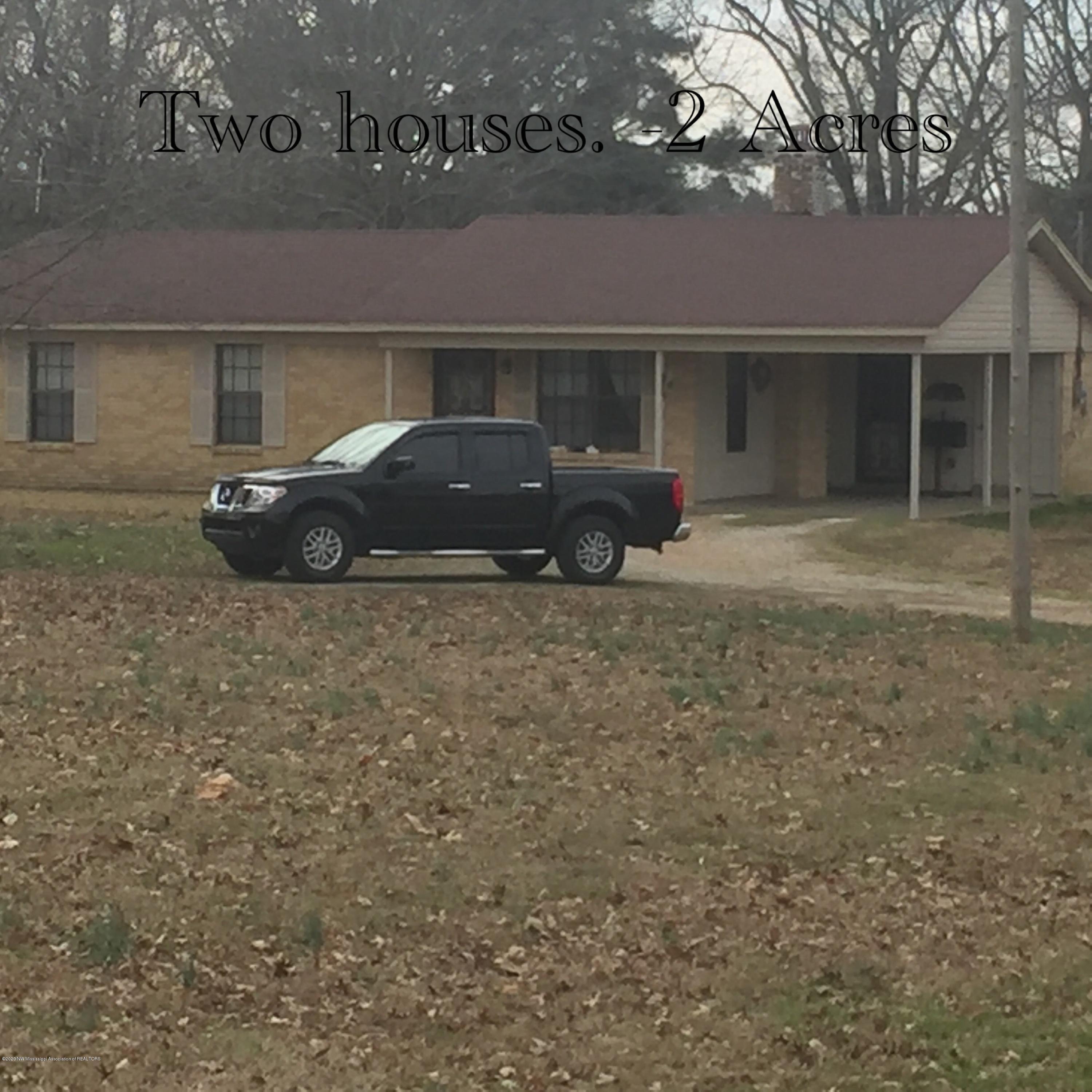1941 Holly Springs Road Hernando, MS 38632 - Photo 4 of 16 8F395164-1FE2-4B5B-ACC0-56F2F38622B9