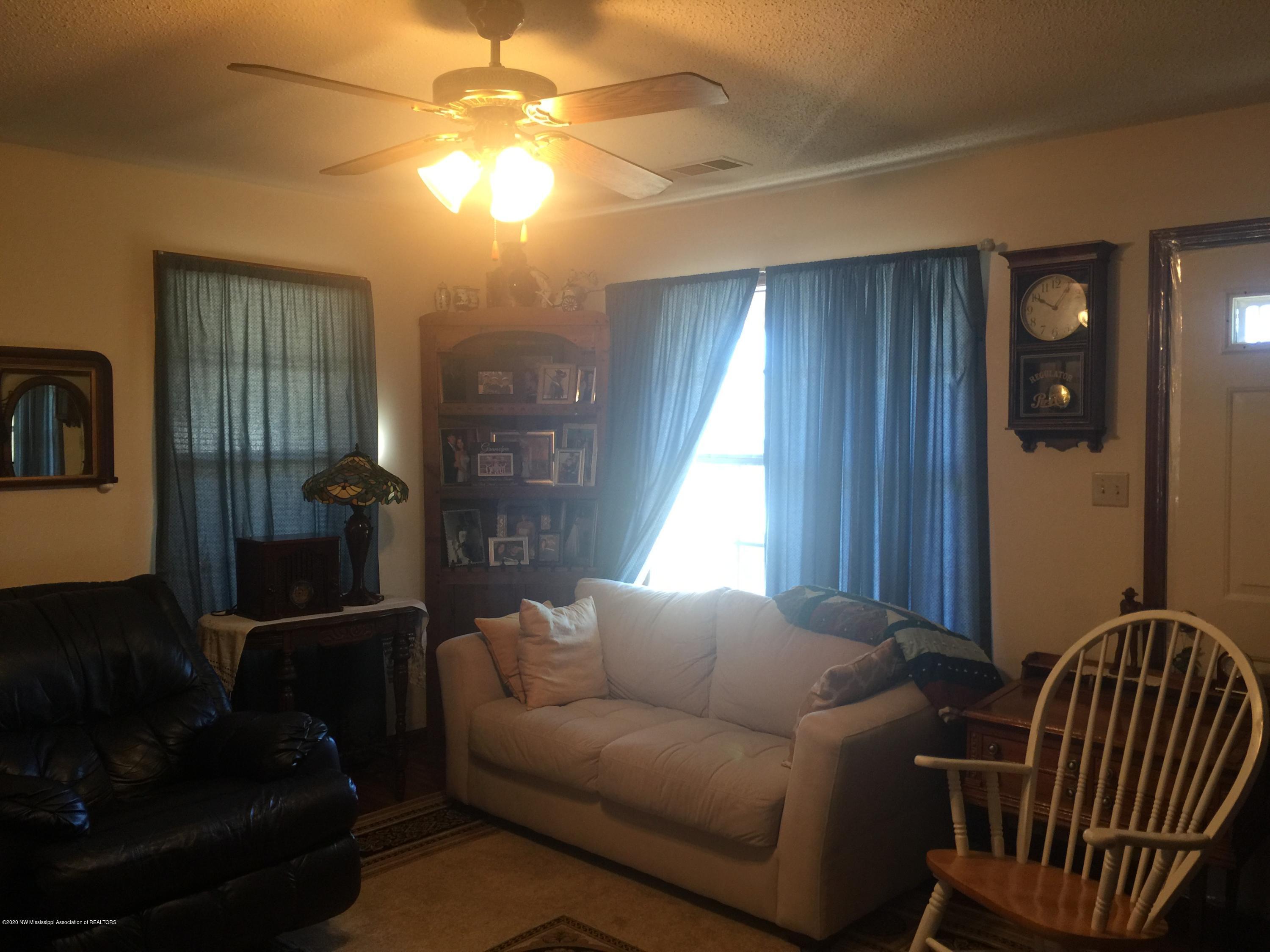 1941 Holly Springs Road Hernando, MS 38632 - Photo 6 of 16 2019-12-30_10-05-39_564 - Copy (2) - Cop