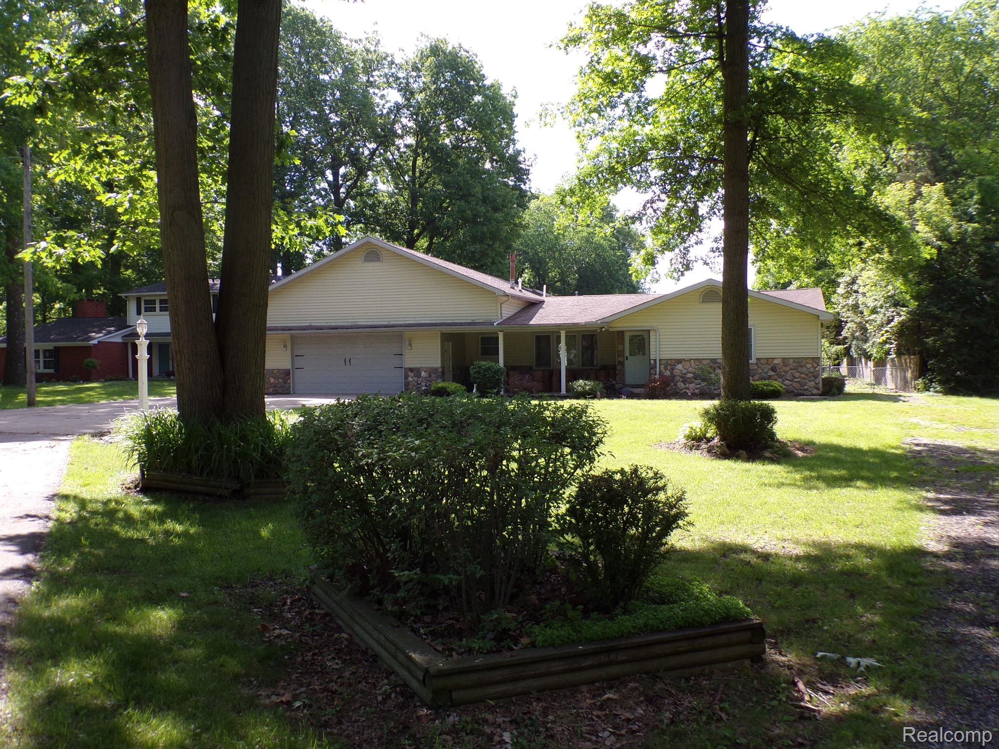 40543 Alden Road Belleville, MI 48111 - Photo 1 of 25 Front of house