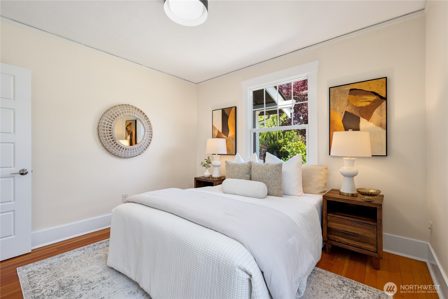 4407 Southwest Juneau Street Seattle, WA 98136 - Photo 9 of 32 Gallery Image 9