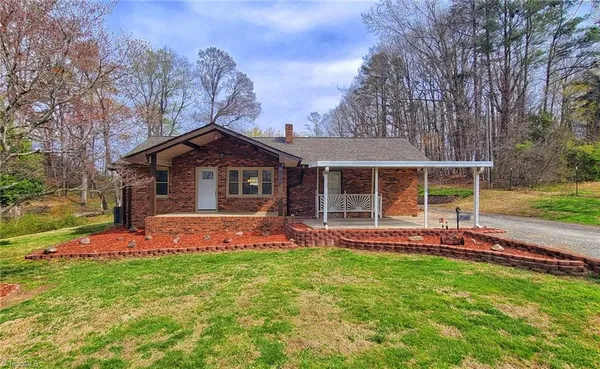 $260,000 | 4515 Rock Ln Drive, Walkertown, NC 27051