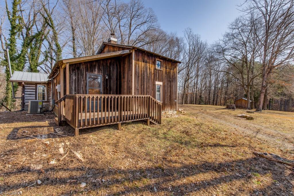 3744 Apperson Road East Bend, NC 27018 - Photo 4 of 30 Gallery Image 4