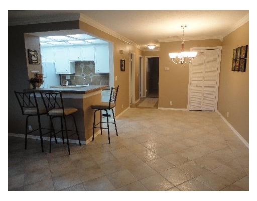 1917 Hidden Way Corpus Christi, TX 78412 - Photo 2 of 10 a view of a livingroom with furniture and a bathroom
