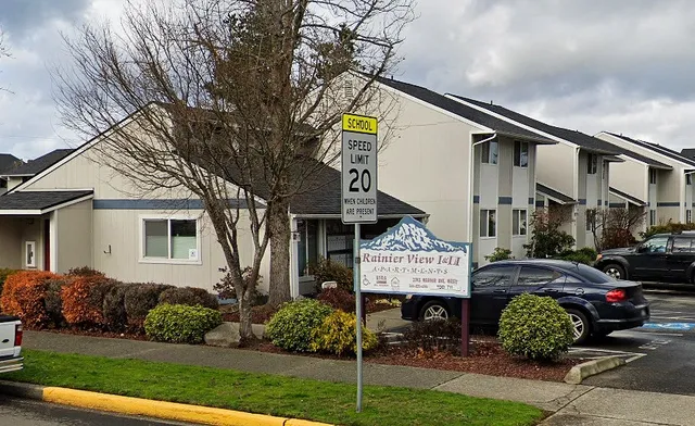 $805 | 2745 Warner Avenue, Enumclaw, WA 98022