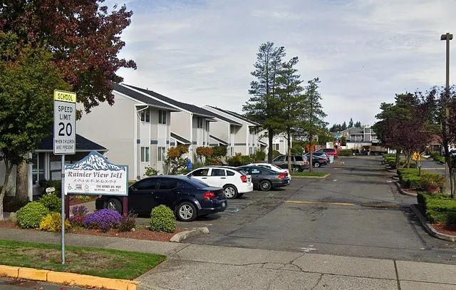 $805 | 2745 Warner Avenue, Enumclaw, WA 98022