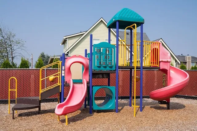 $805 | 2745 Warner Avenue, Enumclaw, WA 98022