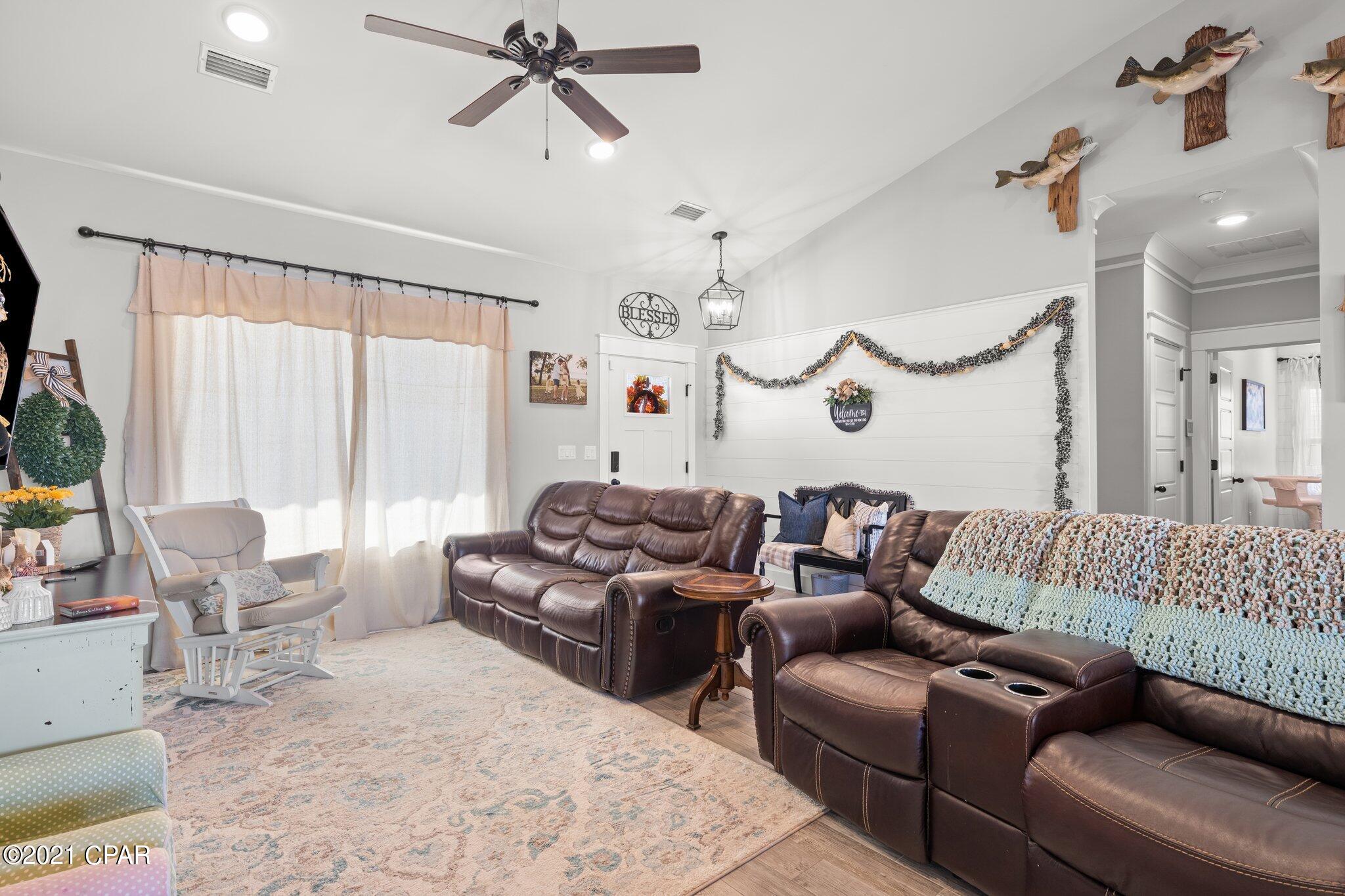 3401 Douglas Road Panama City, FL 32405 - Photo 9 of 37 Gallery Image 9