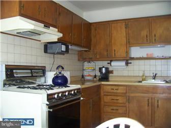 3419 Lester Road Philadelphia, PA 19154 - Photo 6 of 12 Kitchen