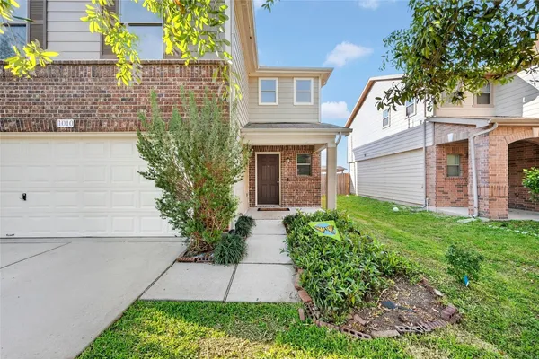 $245,000 | 1010 Larks Trace Lane, Houston, TX 77090