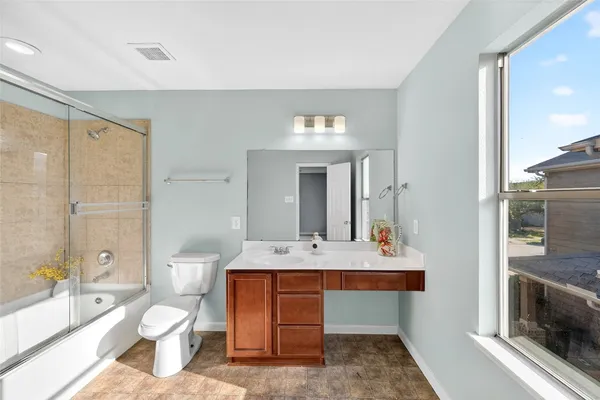 $245,000 | 1010 Larks Trace Lane, Houston, TX 77090