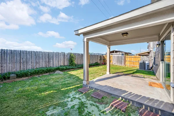 $245,000 | 1010 Larks Trace Lane, Houston, TX 77090