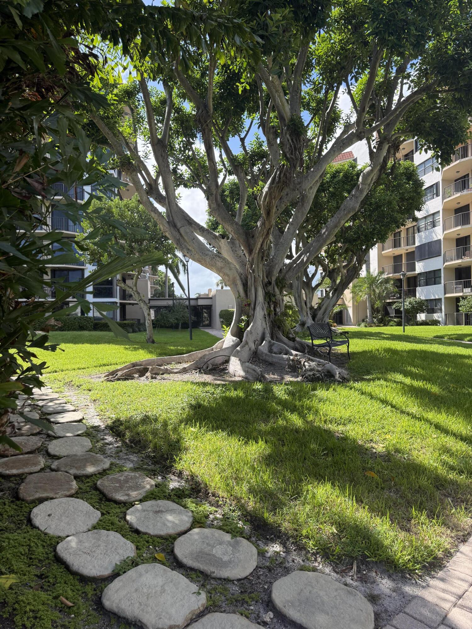 859 Jeffery Street, Unit 1030 Boca Raton, FL 33487 - Photo 26 of 29 Landscape