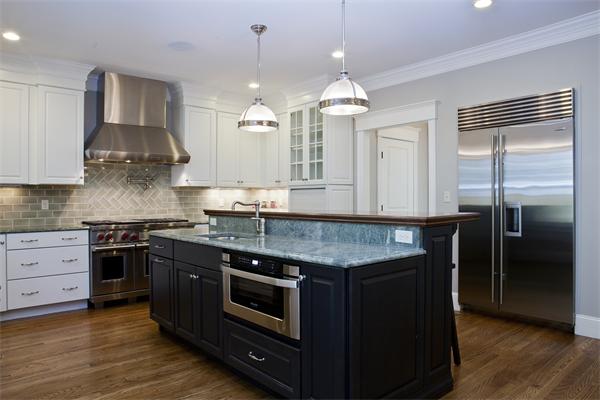 197 Pine Ridge Road Newton, MA 02468 - Photo 5 of 18