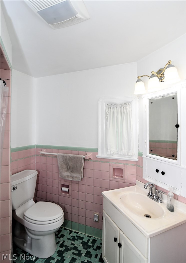 4529 Granger Road Akron, OH 44333 - Photo 13 of 25