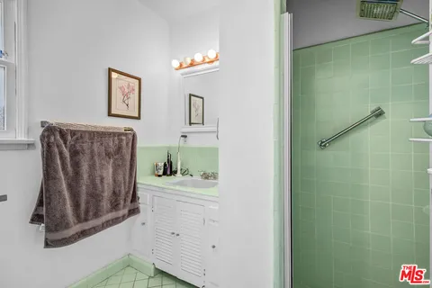 $3,100,000 | 1044 Chelsea Avenue, Santa Monica, CA 90403