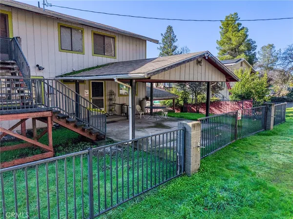 a view of a hallway with elevator