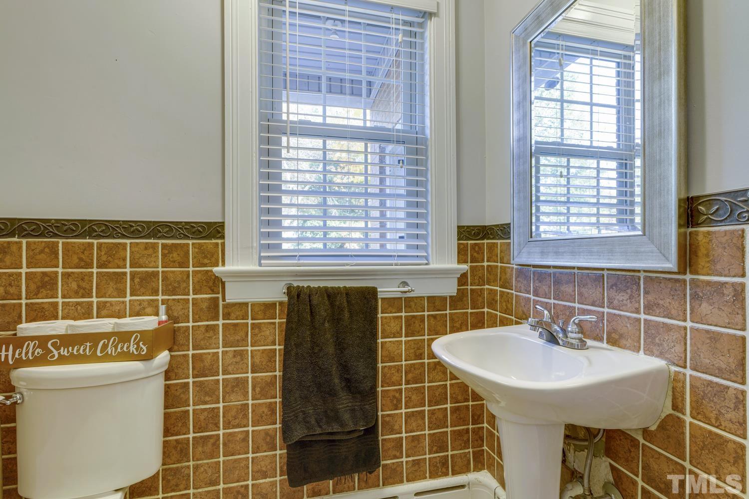 404 Old Post Road Erwin, NC 28339 - Photo 13 of 30 Gallery Image 13