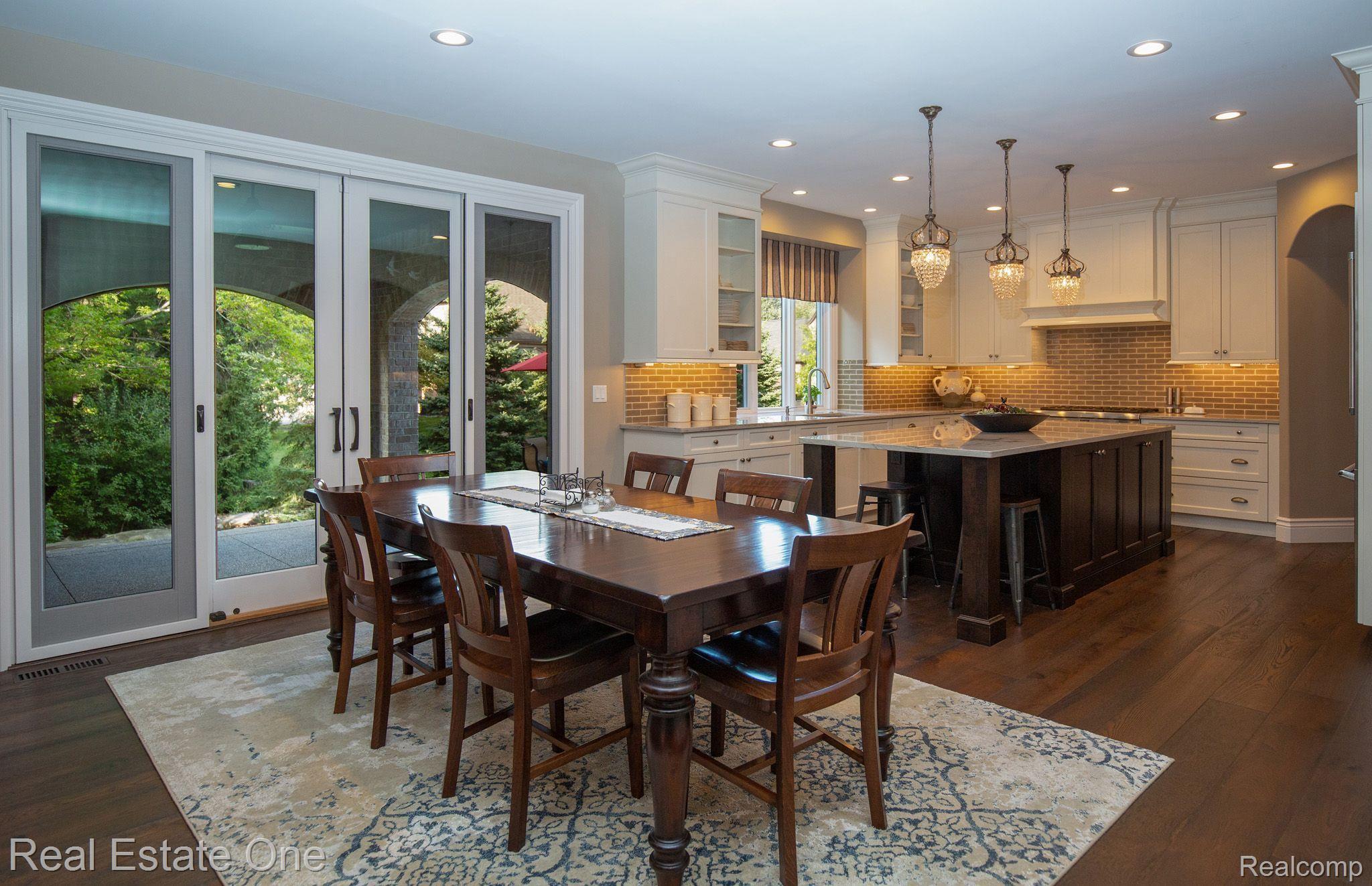 3760 Cedar Brook Drive Rochester, MI 48309 - Photo 23 of 76 Kitchen Eating Area; Doorwall to Veranda