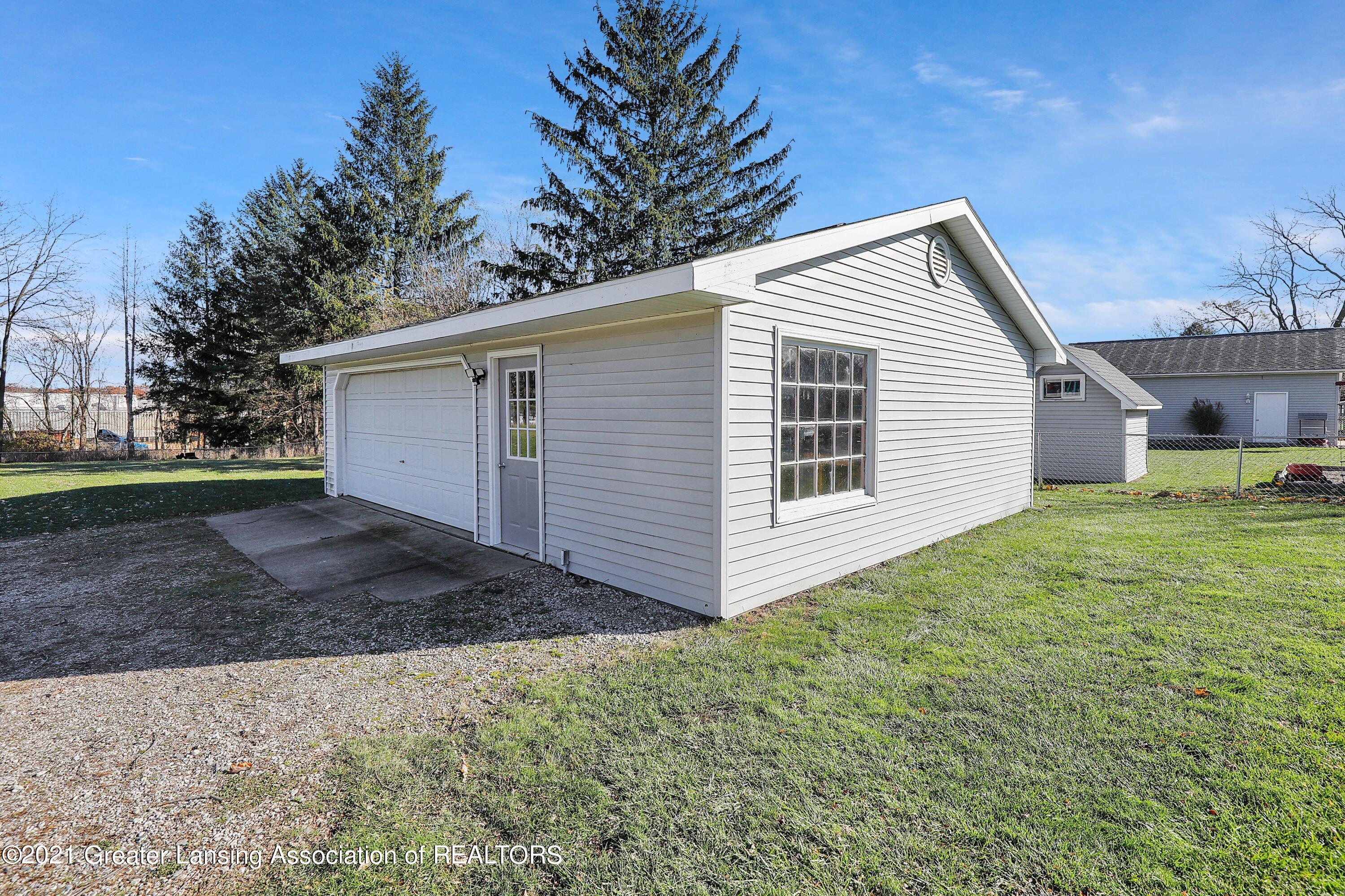 840 Lyons Road Portland, MI 48875 - Photo 40 of 54 mCWQ8RFE
