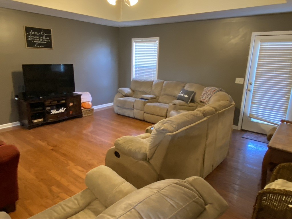 597 West Doak Road Manchester, TN 37355 - Photo 3 of 28 Gallery Image 3