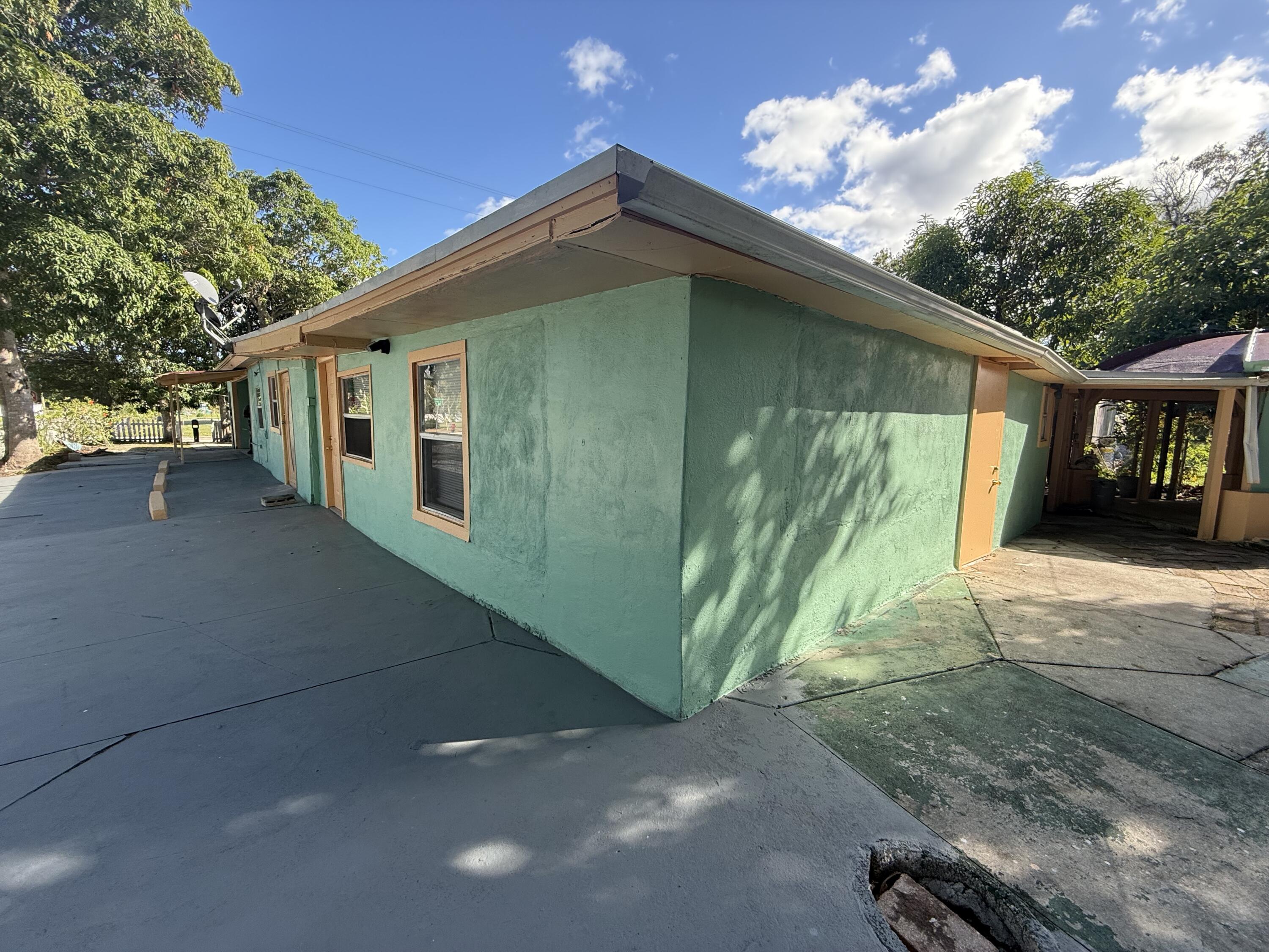 Undisclosed Address Fort Pierce, FL 34947 - Photo 4 of 17 IMG_0907