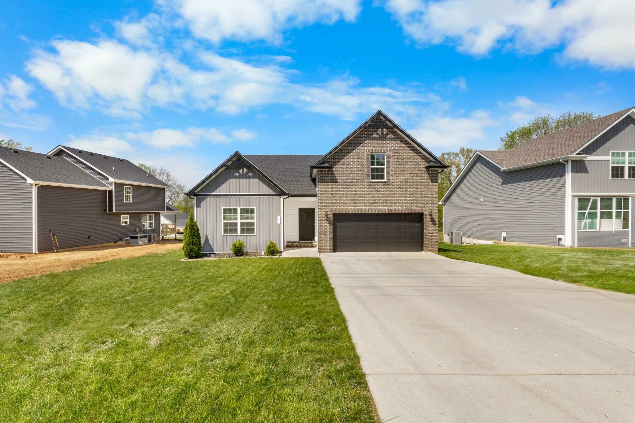 471 Hawkins Road Clarksville, TN 37040 - Photo 4 of 40