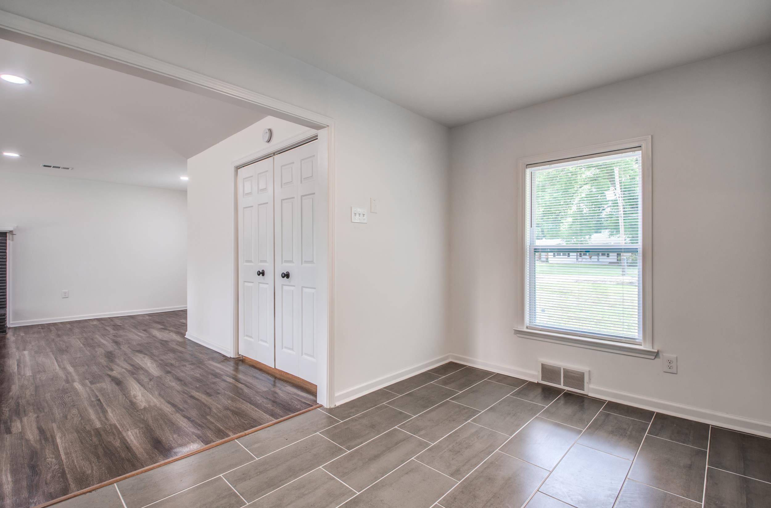 1110 Bluebird Road Memphis, TN 38116 - Photo 19 of 25 a view of an empty room and window