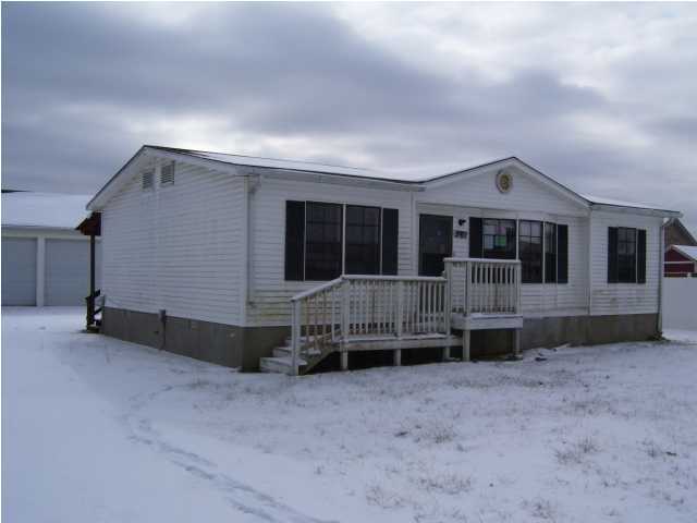 961 Beech Grv Road Shepherdsville, KY 40165 - Photo 1 of 8 Primary Photo