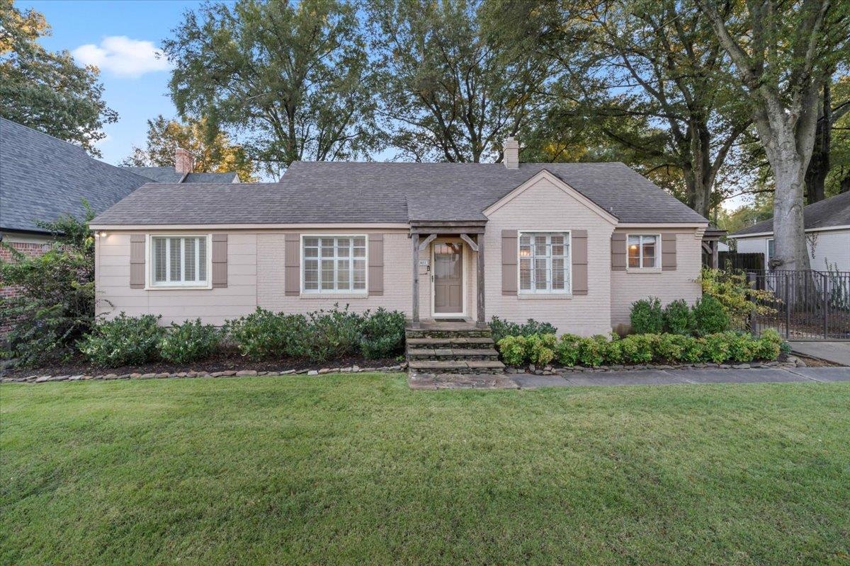 3811 South Montclair Dr  