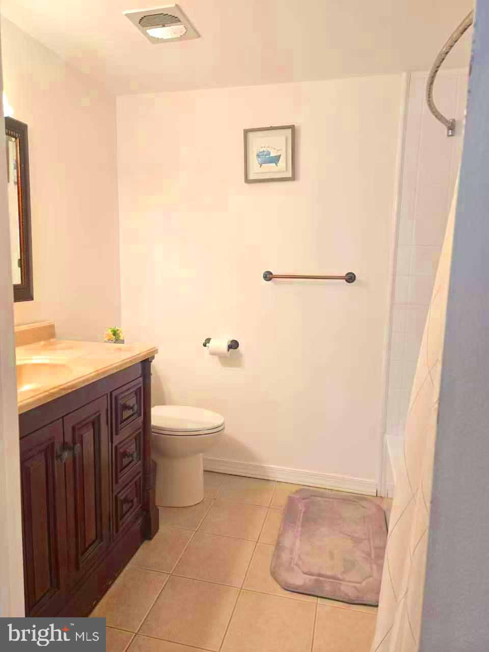 1874 Garth Road Philadelphia, PA 19116 - Photo 15 of 27 Gallery Image 15