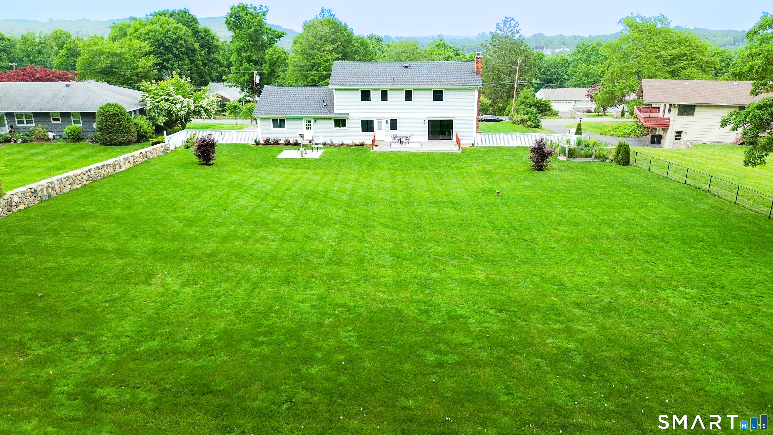 14 East Gate Road Danbury, CT 06811 - Photo 13 of 25