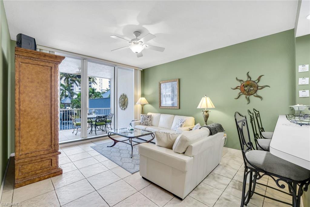 460 Launch Circle, Unit 202 Naples, FL 34108 - Photo 5 of 27