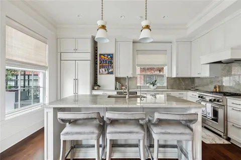 $799,900 | 700 Magazine Street, Unit 515, New Orleans, LA 70130