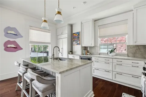 $799,900 | 700 Magazine Street, Unit 515, New Orleans, LA 70130