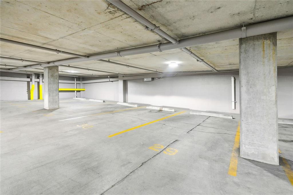 700 Magazine Street, Unit 515 New Orleans, LA 70130 - Photo 28 of 33