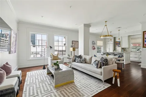 $799,900 | 700 Magazine Street, Unit 515, New Orleans, LA 70130