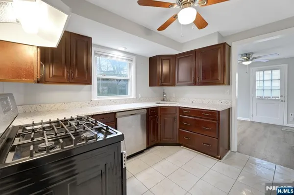 $3,500 | 95 Grove Street, Waldwick, NJ 07463