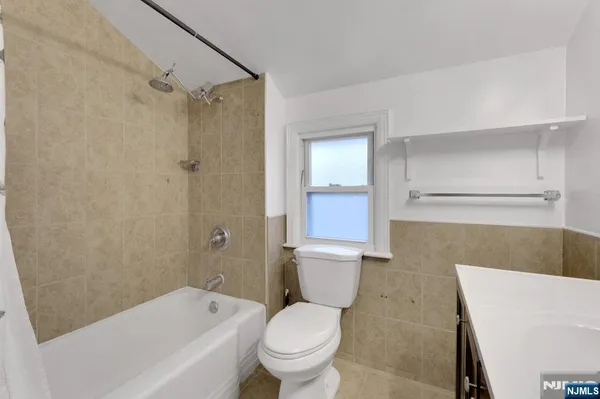 $3,500 | 95 Grove Street, Waldwick, NJ 07463