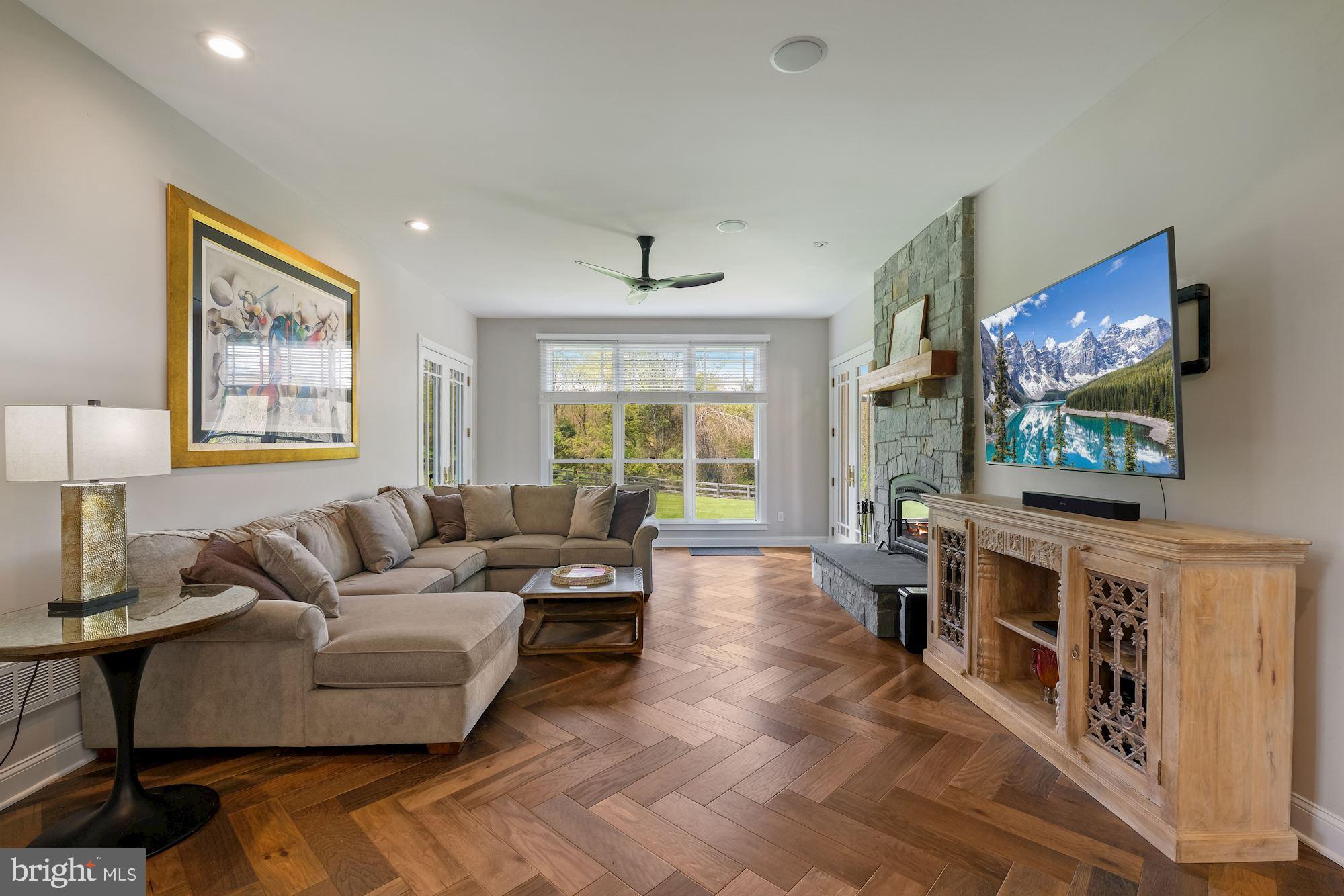 2680 Daisy Road Woodbine, MD 21797 - Photo 13 of 51 Family room