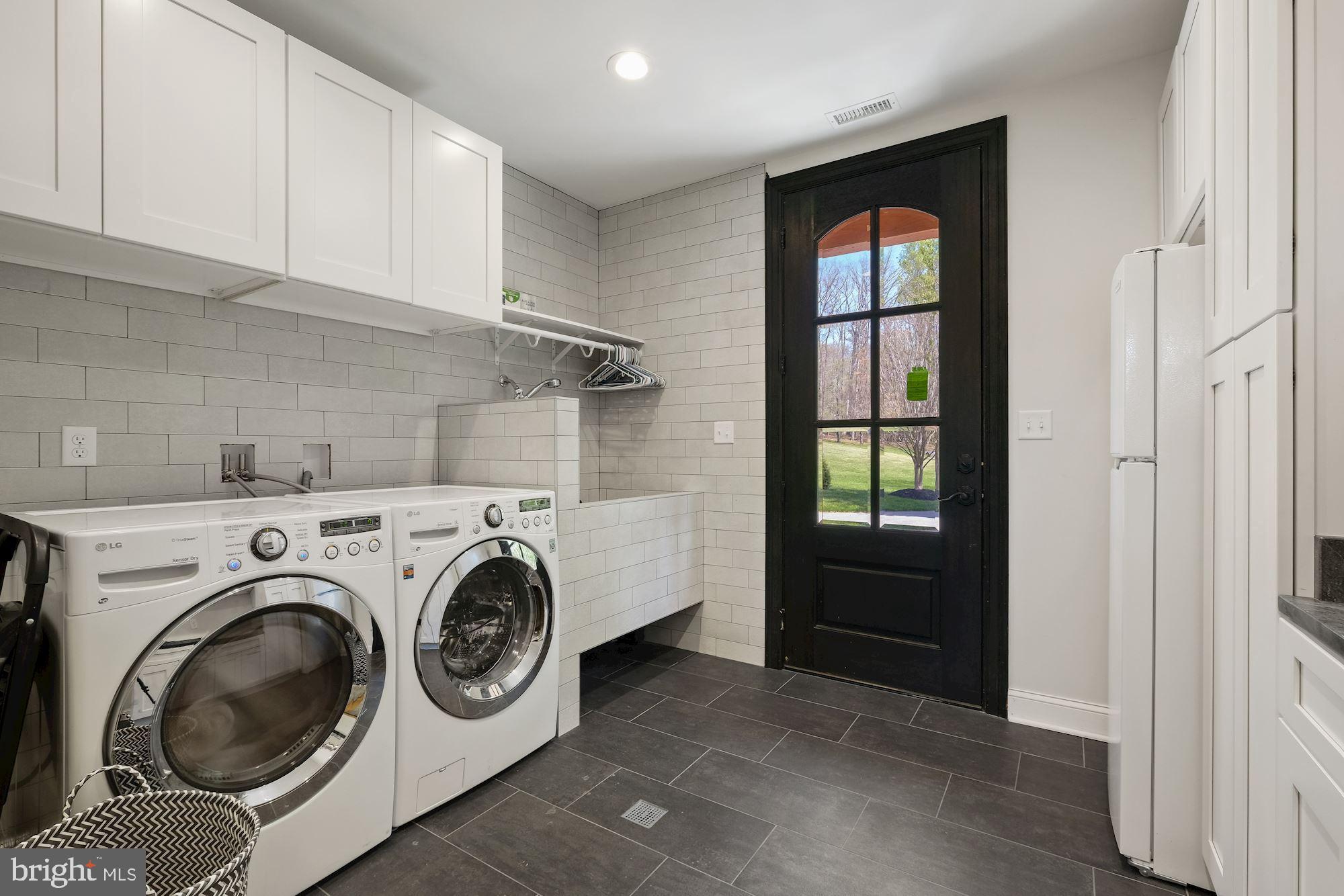 2680 Daisy Road Woodbine, MD 21797 - Photo 20 of 51 Mud room
