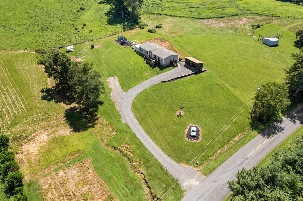 3448 Greenberry Road Fancy Gap, VA 24328 - Photo 8 of 38 Gallery Image 8