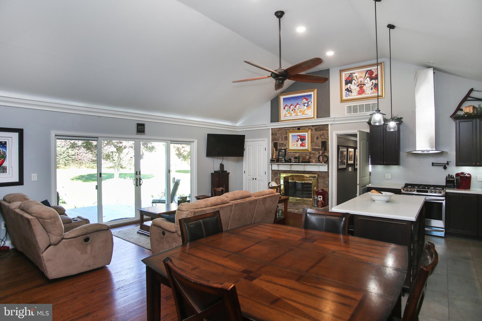 6771 Chapel Road New Hope, PA 18938 - Photo 7 of 27 Eating Area