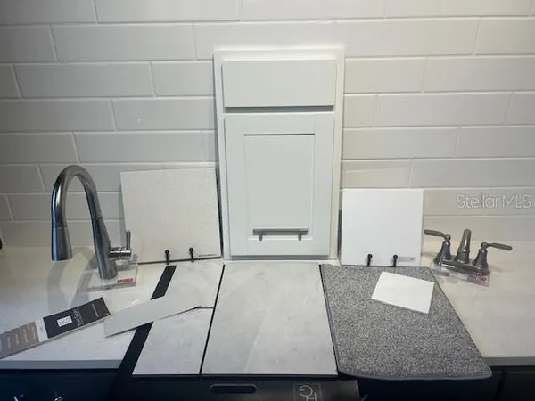 $345,106 | 156 Flag Lilly Lane, Umatilla, FL 32784