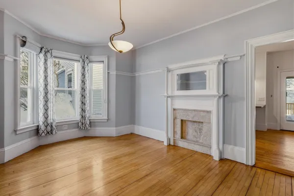 $3,200 | 514 Middle Street, Unit 1, Portsmouth, NH 03801