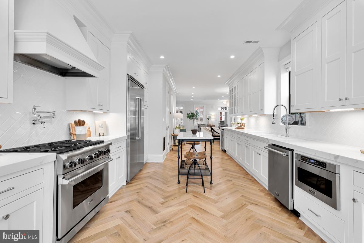 636 E Street Northeast Washington, DC 20002 - Photo 16 of 45