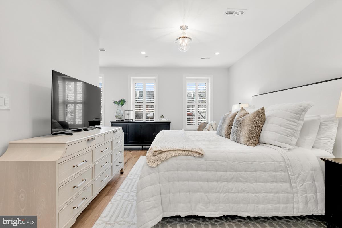 636 E Street Northeast Washington, DC 20002 - Photo 24 of 45