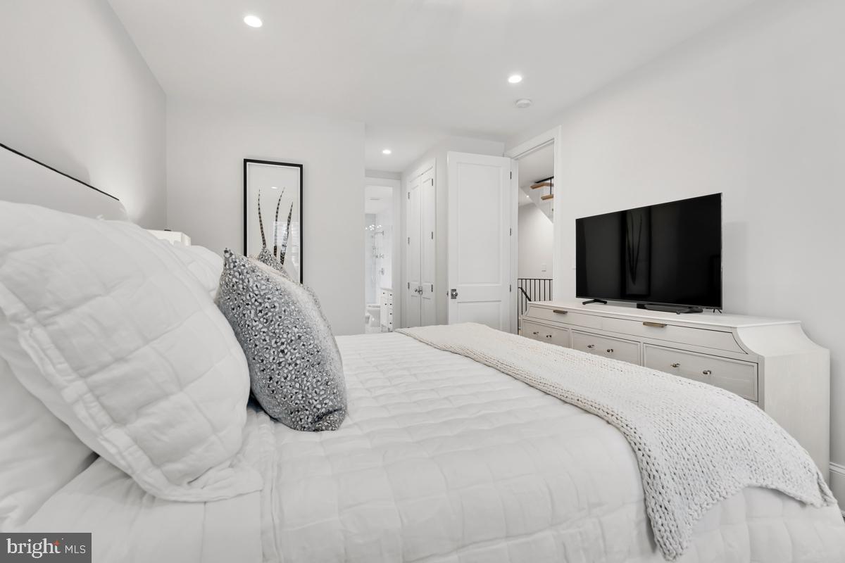 636 E Street Northeast Washington, DC 20002 - Photo 25 of 45